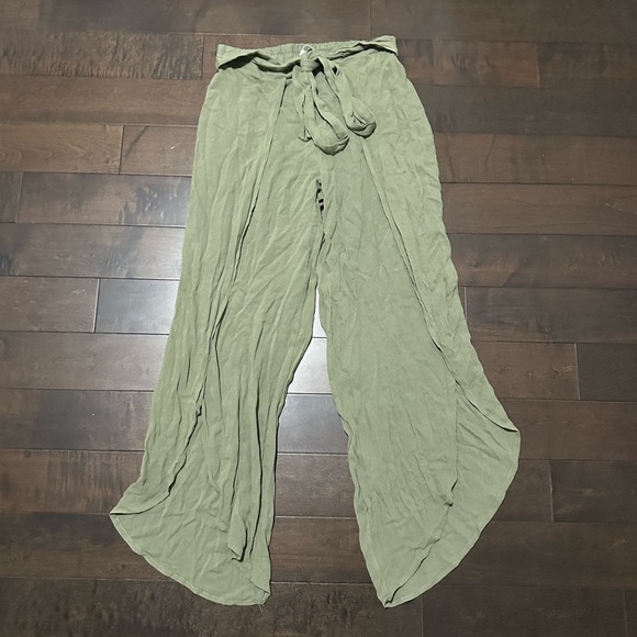 Lock & Key - Women's Army Green Open Side Culottes - Size Small - Picture 1 of 10